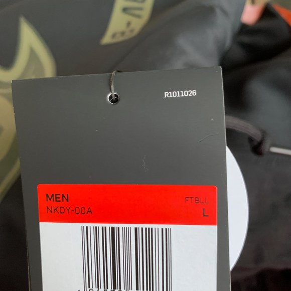 Nike NFL Baltimore Ravens Salute to Service Hoodie - Picture 11 of 11